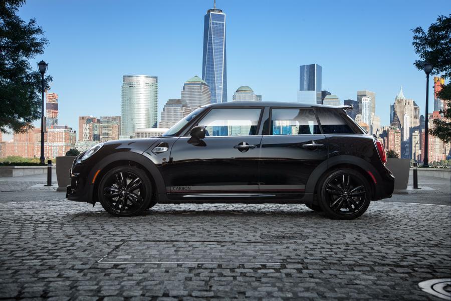  Mini Cooper S 5-Door Carbon Edition 2016 года  (фото 6 из 7)